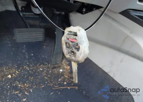 2007 Honda Civic Hybrid from USA, damaged, VIN JHMFA36277S029896